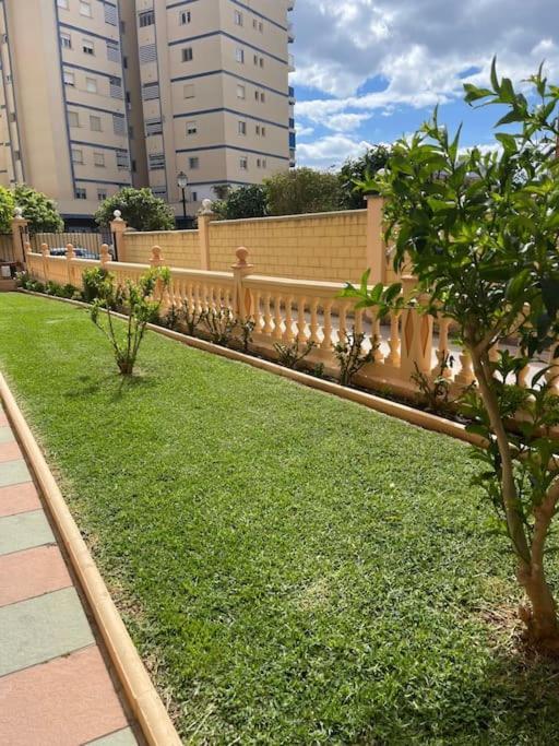 Estudio En Fuengirola Con Vistas Al Mar Екстериор снимка